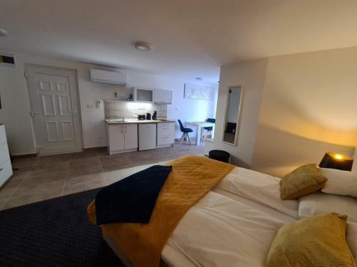 City Center Apartmanh�z