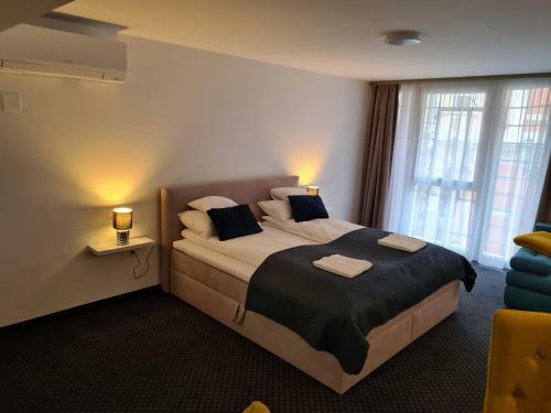 City Center Apartmanh�z