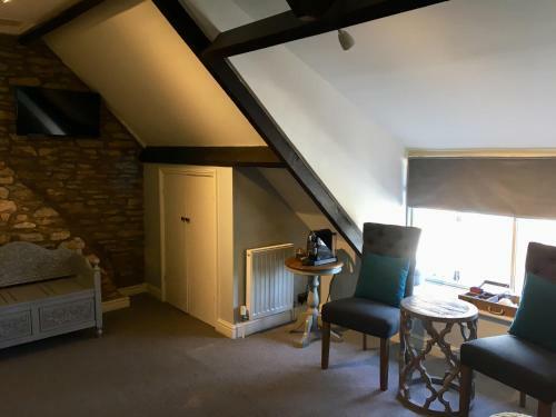Grapevine Hotel
