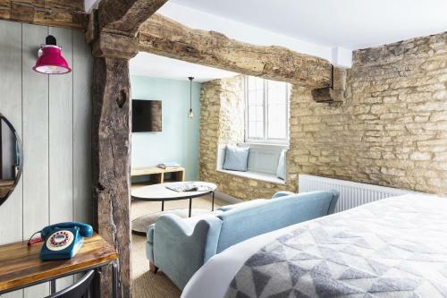 The Old Stocks Hotel, Restaurant & Bar
