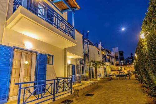 Apartamento Bbq -balcony -42mbps King-backyard Full Kitchen-1