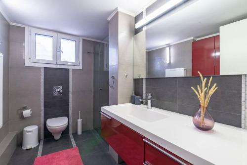 Cozy And Romandic Apartment-7