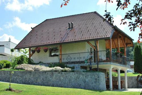 Holiday Home Dobrotin