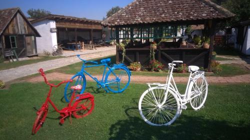 Agroturismo Etno Park Avlija Glu?ci