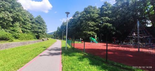 Apartament Przy Bulwarach Strace?skich