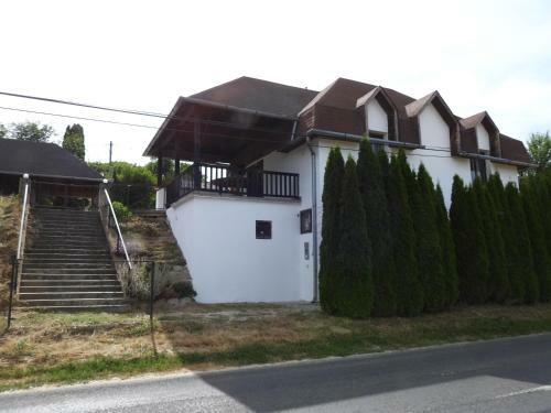 Pili Liget Apartmanh�z