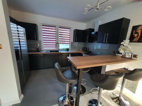 Villa Nowy Dom Apartament Z Widokiem Na G�ry 8 Os�b