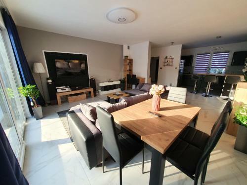 Villa Nowy Dom Apartament Z Widokiem Na G�ry 8 Os�b
