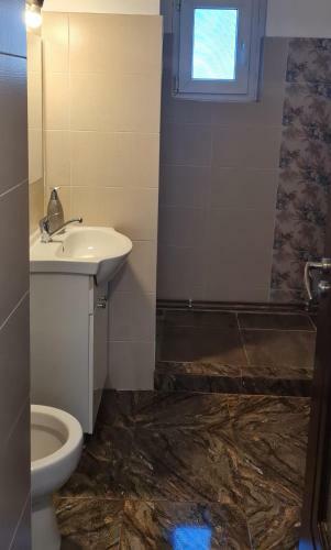 Apartament B?rc?ne?ti