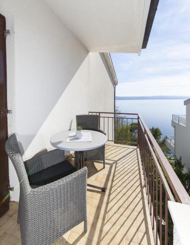 Apartments By The Sea Brela, Makarska - 18814
