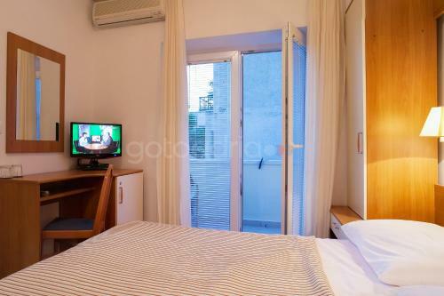 Beachfront Brela Apartments Ljubica