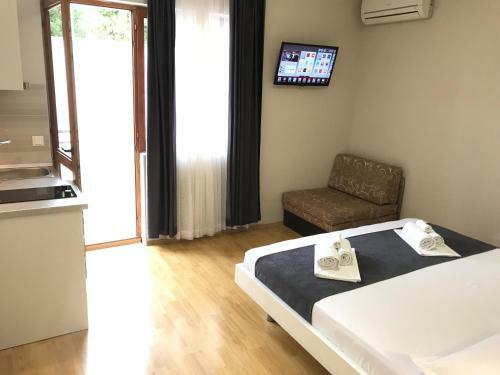 Hostal Berulia Accommodation