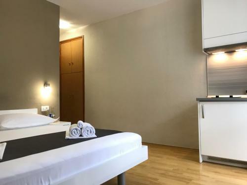 Hostal Berulia Accommodation
