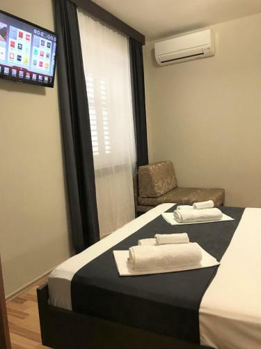 Hostal Berulia Accommodation