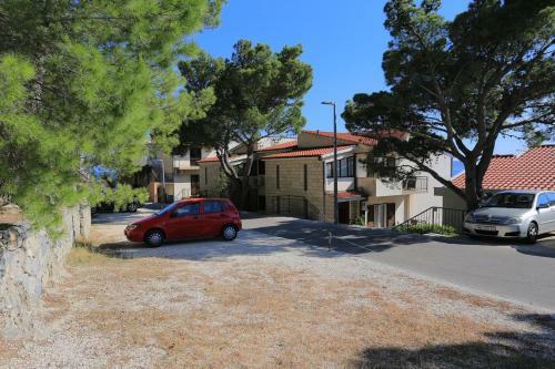 Apartments By The Sea Brela, Makarska - 19205