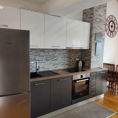 Hostal Apartmani Mira Brela