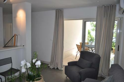 Two Bedroom Ivanka Apartment