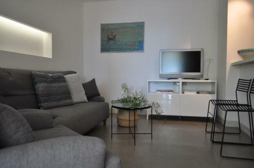 Two Bedroom Ivanka Apartment