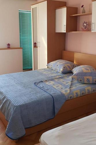 Apartments By The Sea Brela, Makarska - 18356