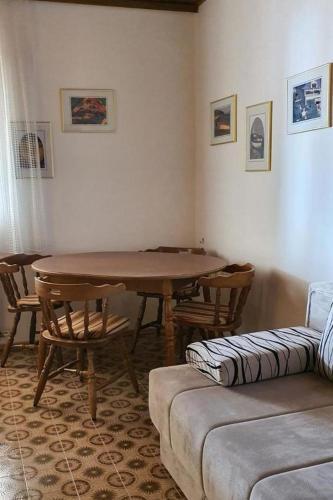 Apartments By The Sea Brela, Makarska - 18356