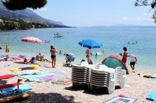 Apartments With A Parking Space Brela, Makarska - 16596