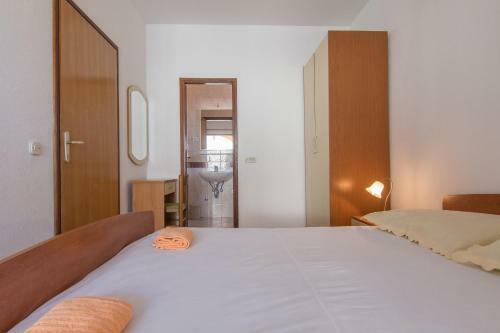Apartments Ruze - 200 From Sea