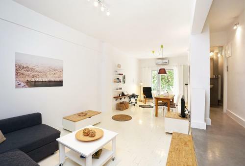 Athenian Modern Apartment