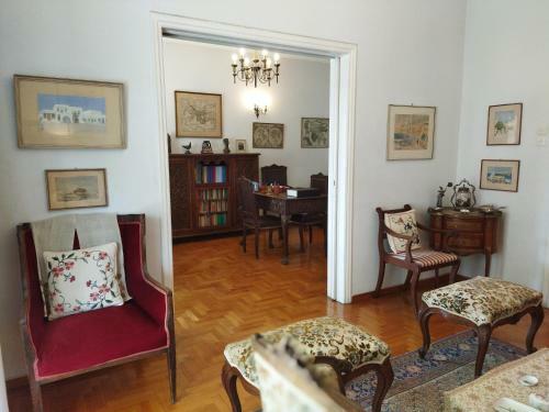 Vintage Apartment