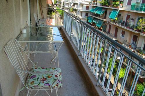 Vintage Apartment