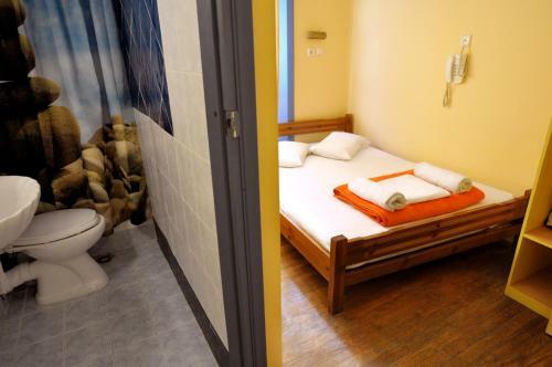 Hotel The Student & Travellers Inn
