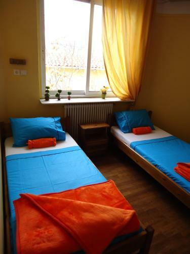 Hotel The Student & Travellers Inn