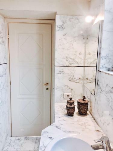 Comecasa Mini Luxury Apartment White