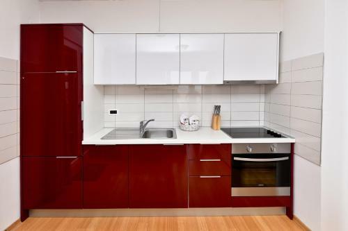 Apartmani Astrado Petr?ane