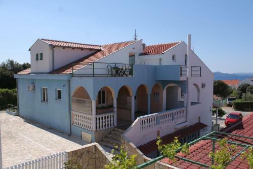 Apartments By The Sea Petrcane, Zadar - 3287