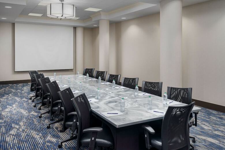 Hotel Holiday Inn Charlotte Center City