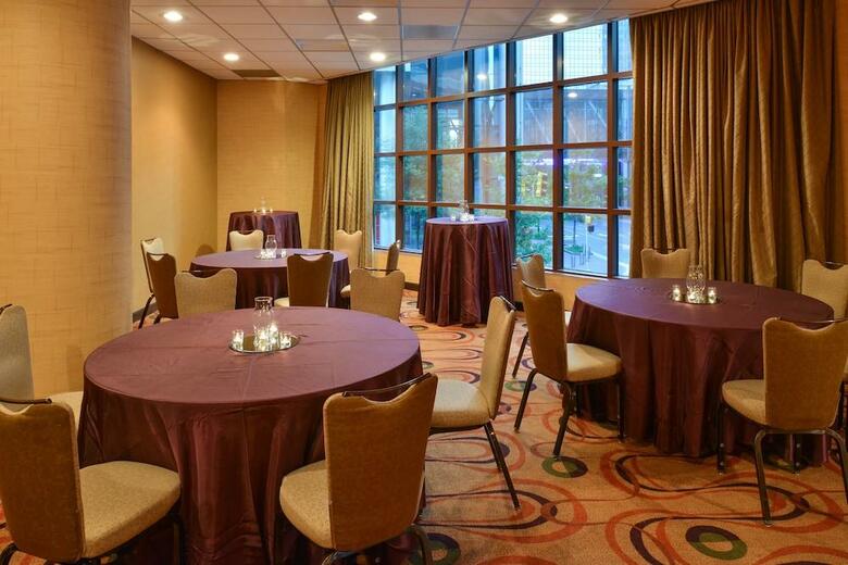 Hotel Holiday Inn Charlotte Center City