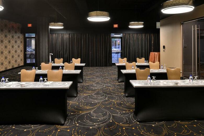 Hotel Holiday Inn Charlotte Center City