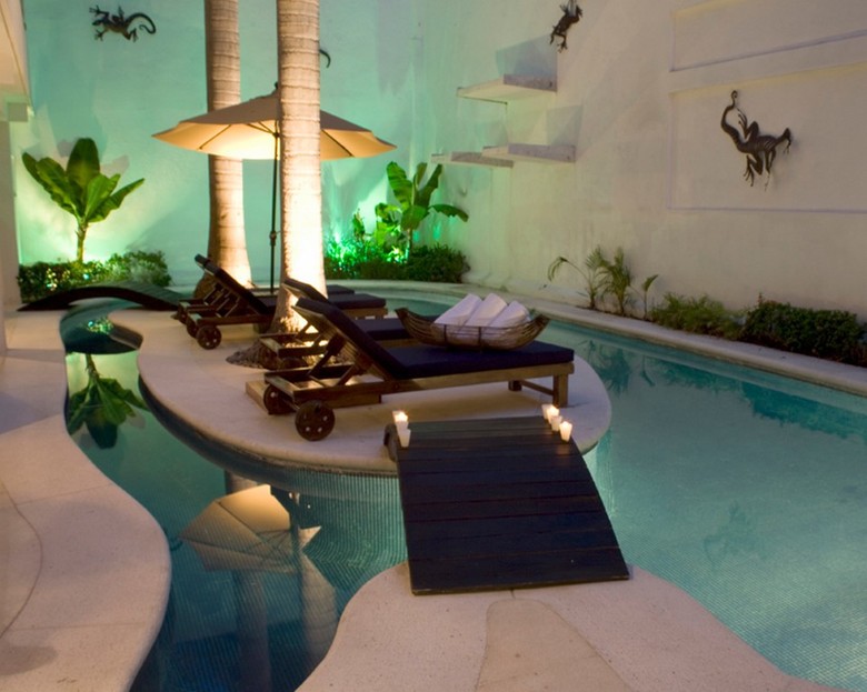 El Hotelito