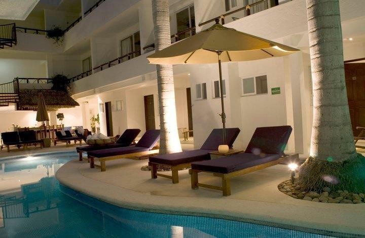 El Hotelito