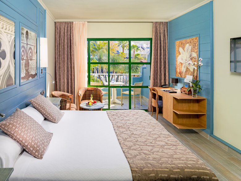 Hotel Col�n Guanahan� Adults Only