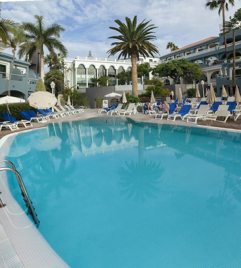 Hotel Col�n Guanahan� Adults Only