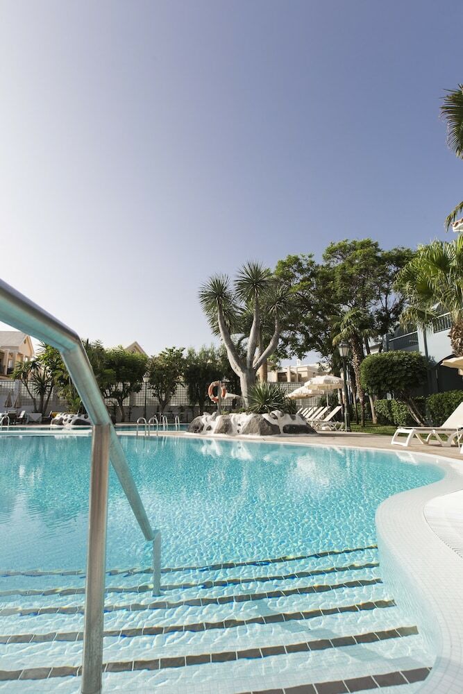 Hotel Col�n Guanahan� Adults Only