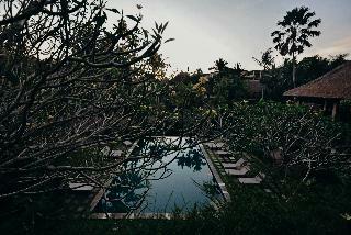 Hotel Pertiwi Resort & Spa