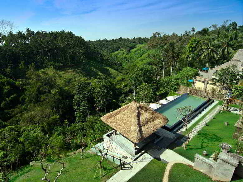 Hotel Kamandalu Resort & Spa