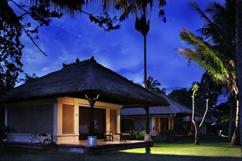 Hotel Puri Bagus Lovina