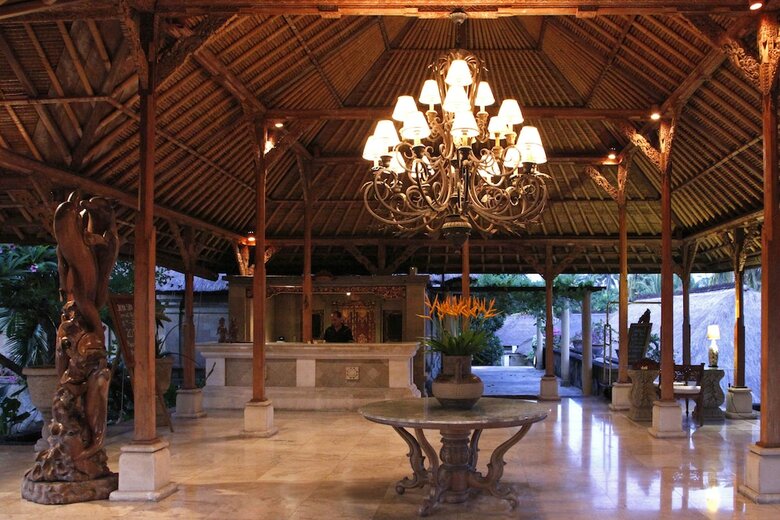 Hotel Puri Bagus Lovina