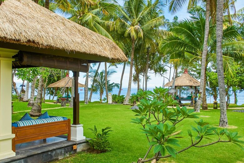 Hotel Puri Bagus Lovina