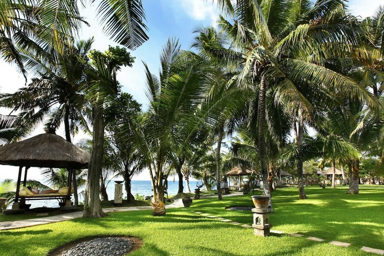 Hotel Puri Bagus Lovina