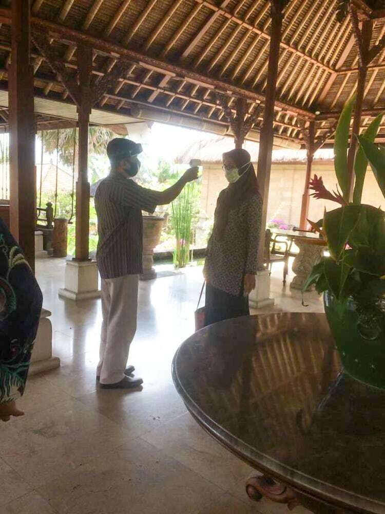 Hotel Puri Bagus Lovina
