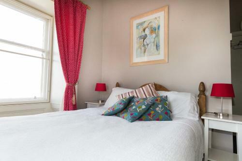 Willy Wallace Hostel Ltd